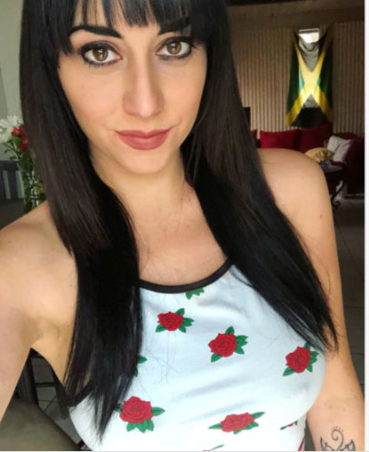 Allesandra Snow Selfie